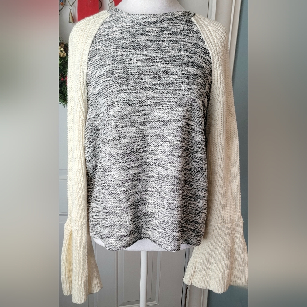 Anthropologie Dolan Left Coast Knit Reglan Sweater Womens L Black Cream Bell Sle